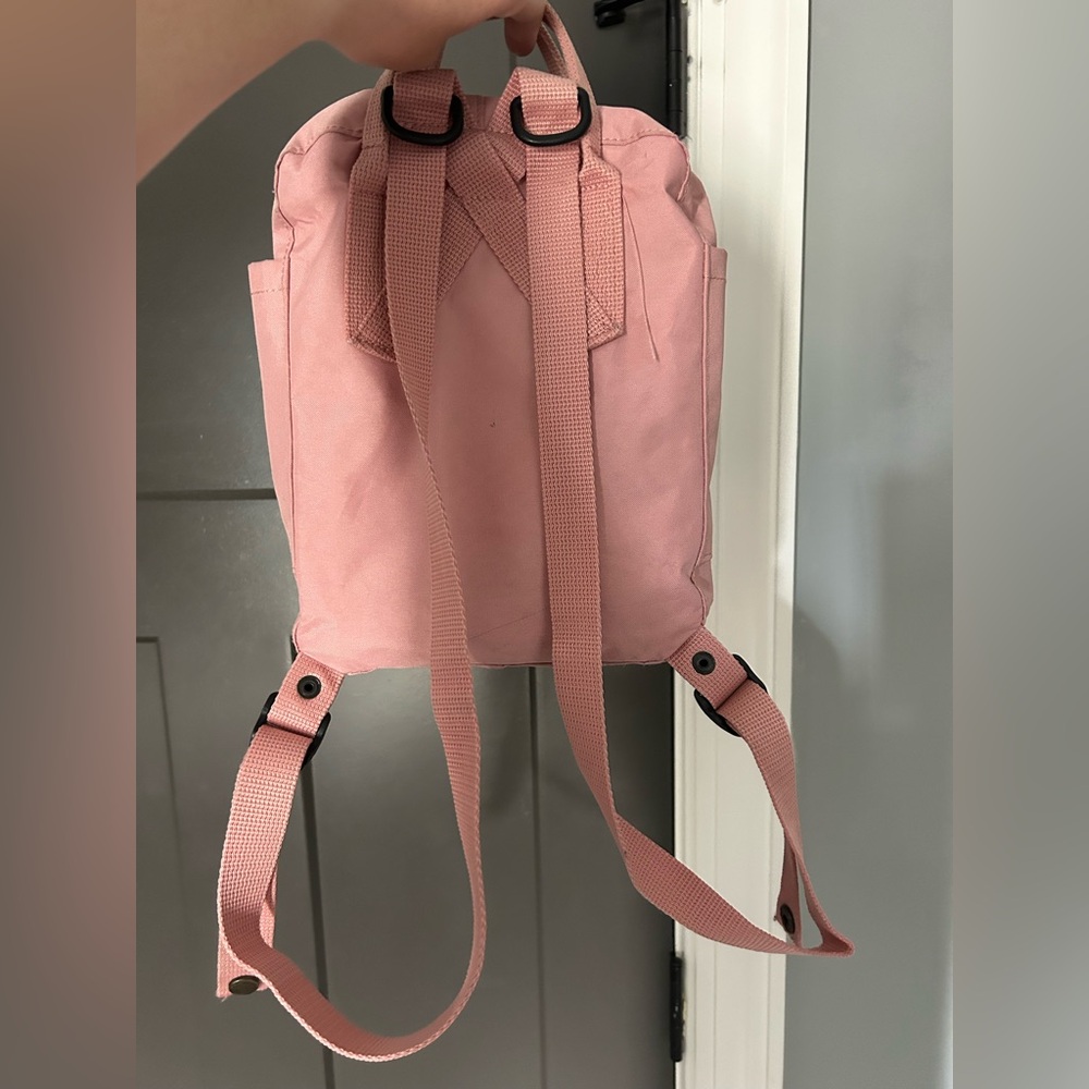 Fjallraven Kanken Mini Backpack in Dusty Pink - Picture 3 of 5